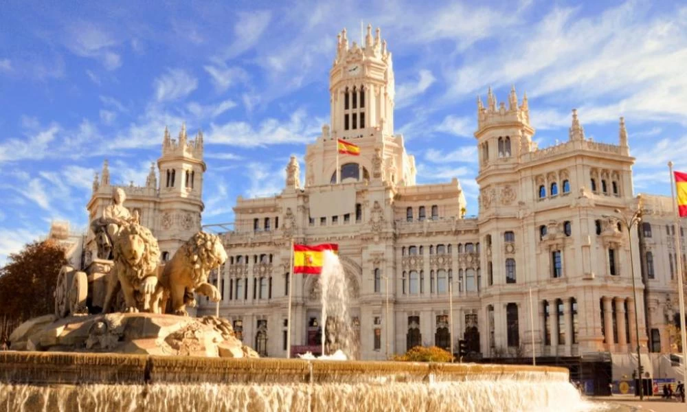 Μαδρίτη: Παραιτήθηκε η πρόεδρος της περιφέρειας